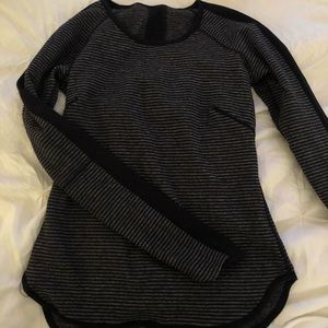 Lululemon Reversible Runderfull Long Sleeve